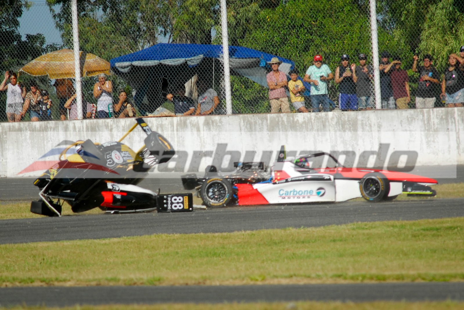 Imágenes exclusivas del accidente de la Fórmula Nacional: WhatsApp Image 2023-03-19 at 10.42.04.jpeg